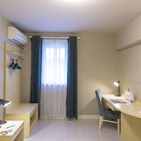 Jingjiang Inn Ningbo Tianyige Xihe Street נינגבו מראה חיצוני תמונה