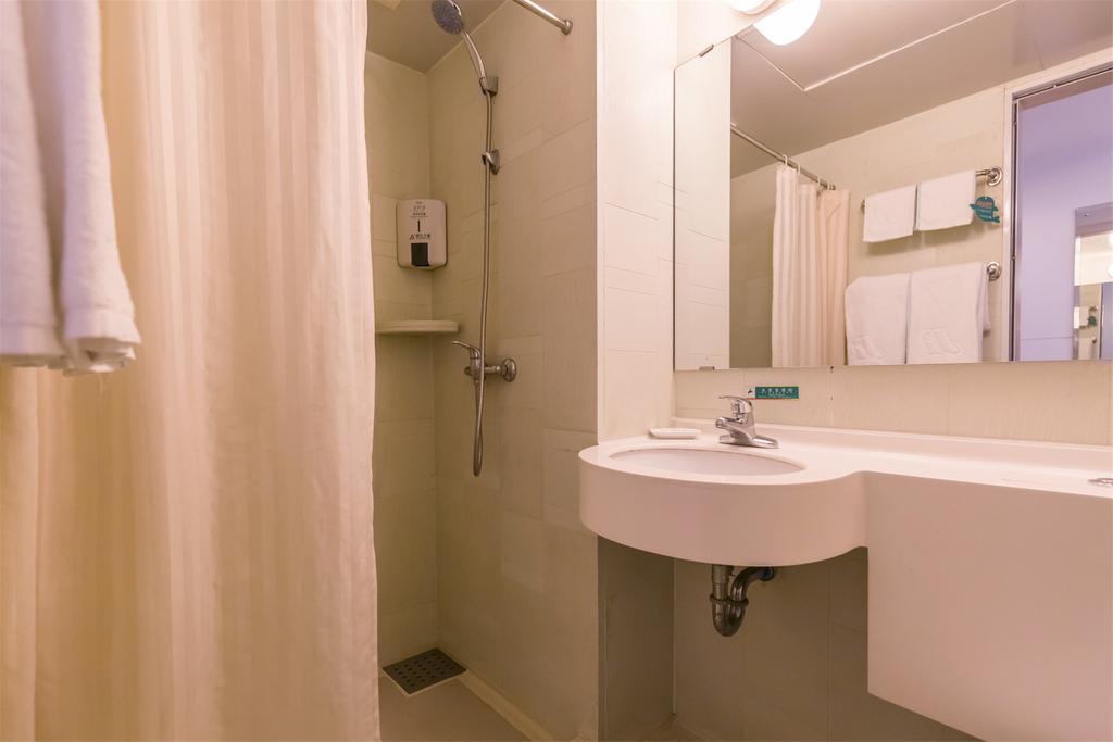 Jingjiang Inn Ningbo Tianyige Xihe Street נינגבו מראה חיצוני תמונה